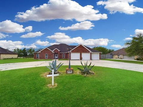 Single Family Residence in Beaumont TX 8135 Dawn Drive.jpg