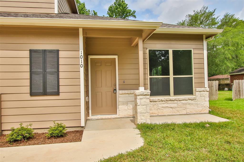 1010 Columbia River, Montgomery, Texas image 1