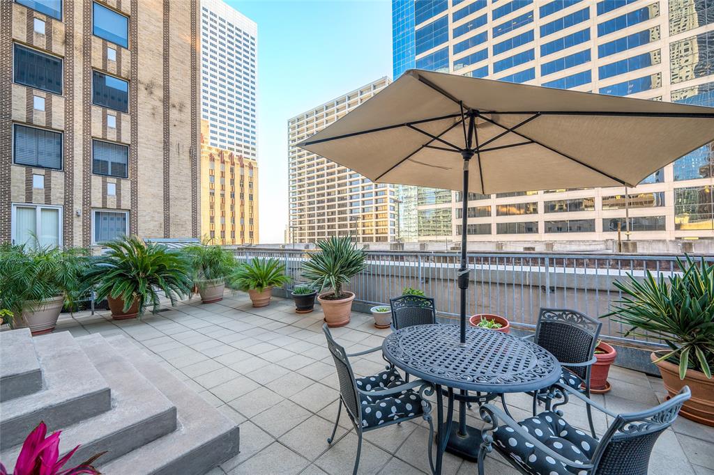 914 Main Street 1213