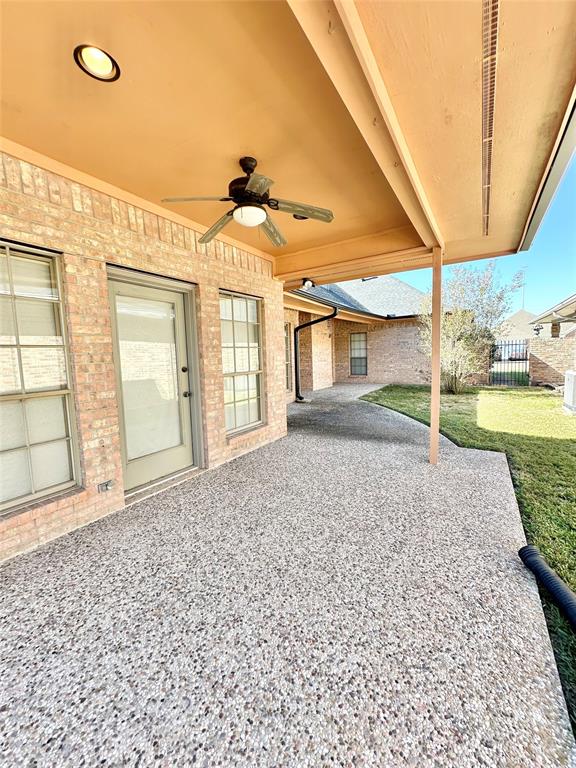 2517 Thunderbird Drive, Orange, Texas image 32