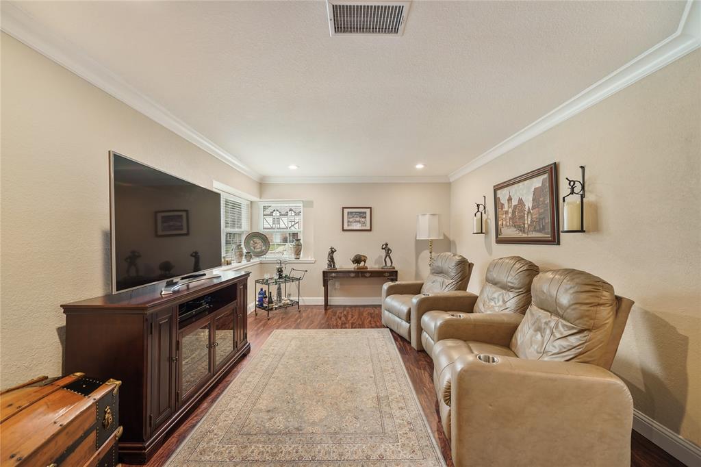 2102 Richmond Drive, Richmond, Texas image 12