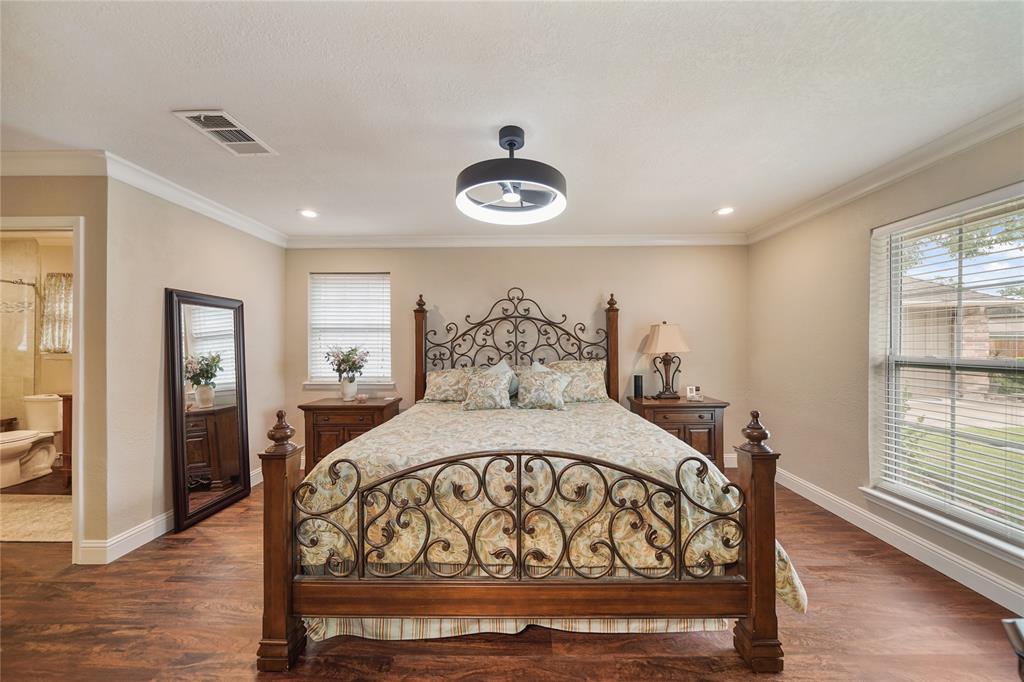 2102 Richmond Drive, Richmond, Texas image 3