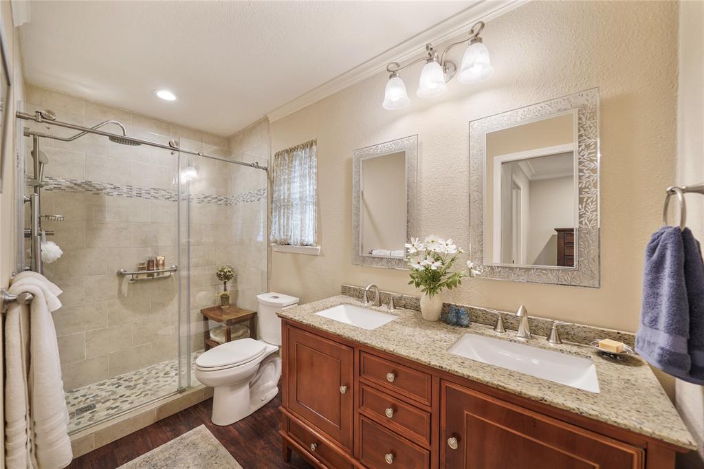 2102 Richmond Drive, Richmond, Texas image 5