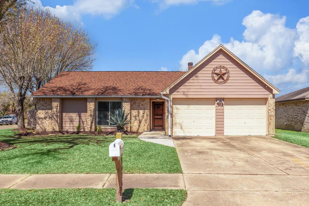 5426 Beaver Creek Drive, La Porte, Texas image 1