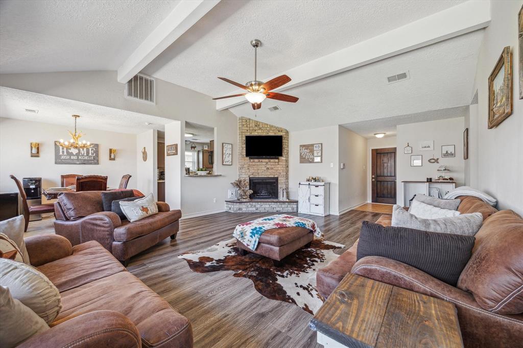 5426 Beaver Creek Drive, La Porte, Texas image 8