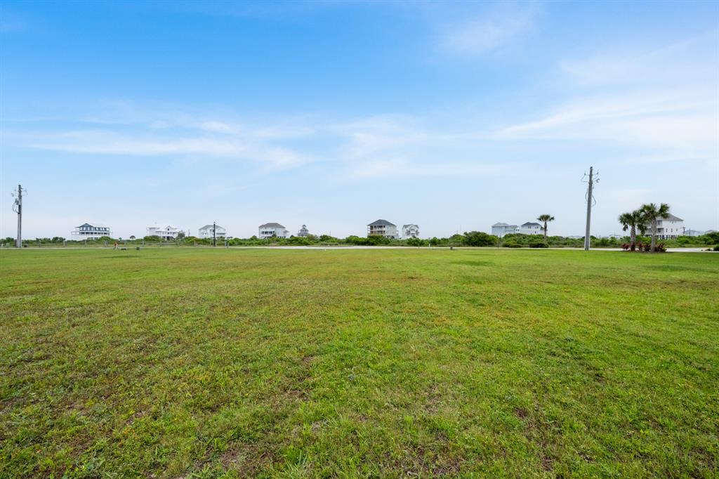 26007 Bay Breeze Drive, Galveston, Texas image 14