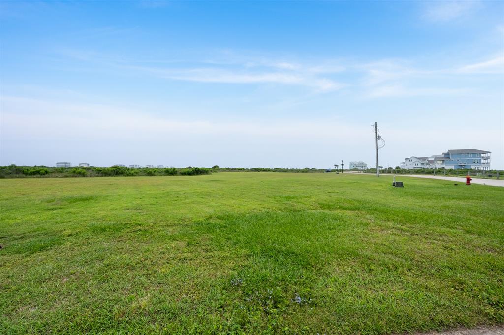 26007 Bay Breeze Drive, Galveston, Texas image 10