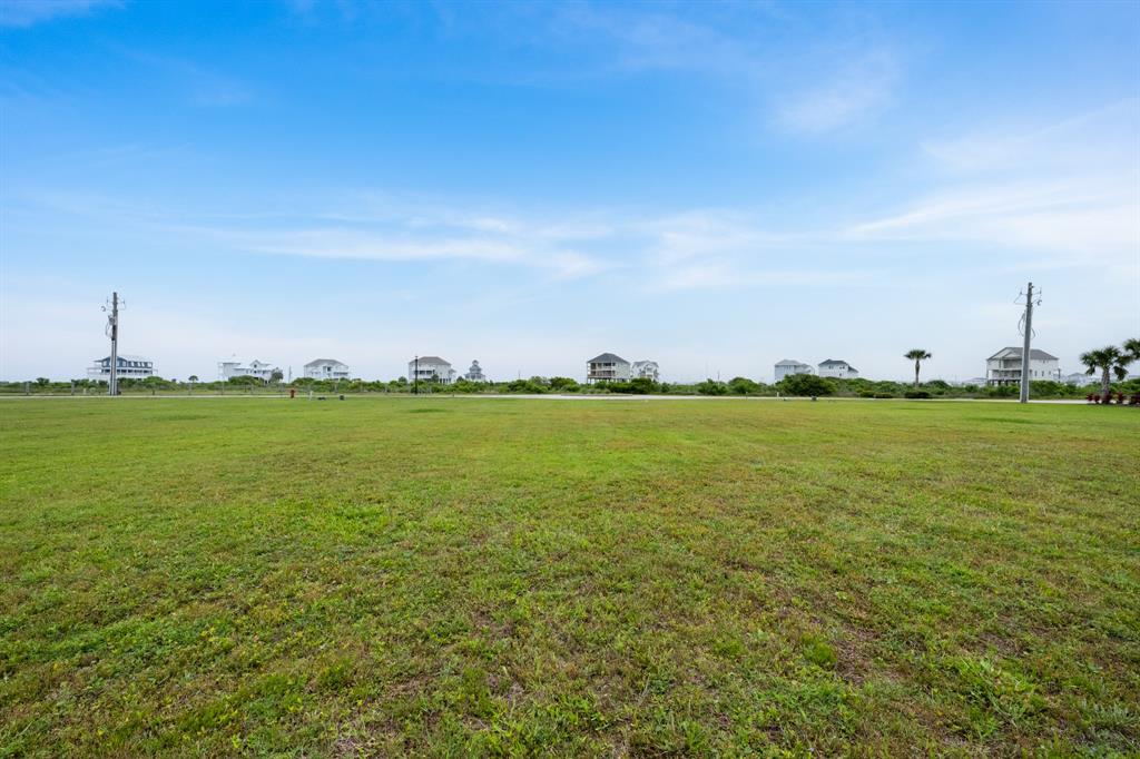 26007 Bay Breeze Drive, Galveston, Texas image 15
