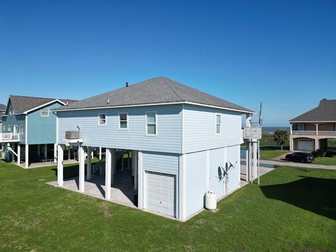 A home in Port Bolivar