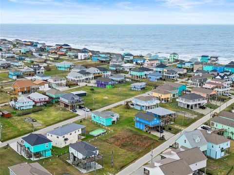 A home in Crystal Beach