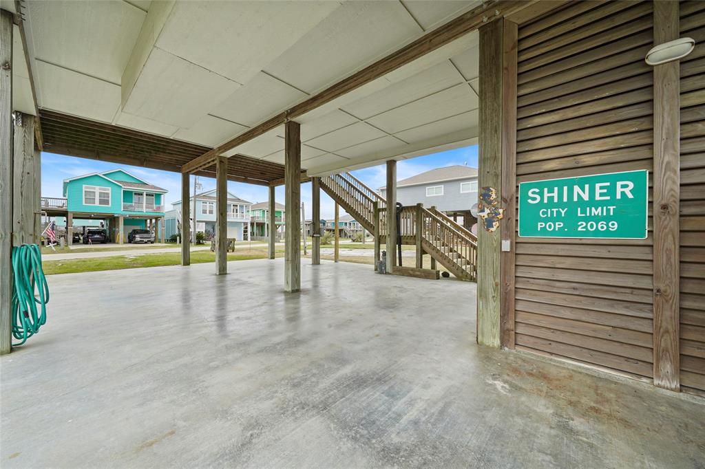 962 Driftwood Drive