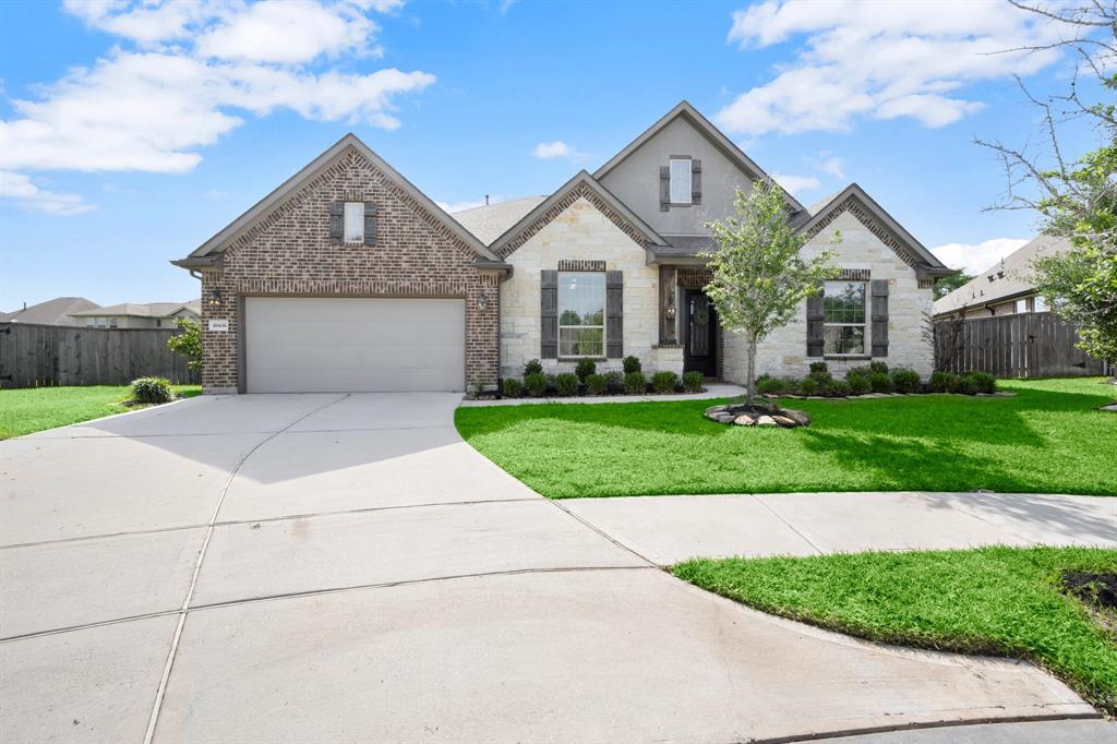 18806 Maple Hills Court, New Caney, Texas image 1