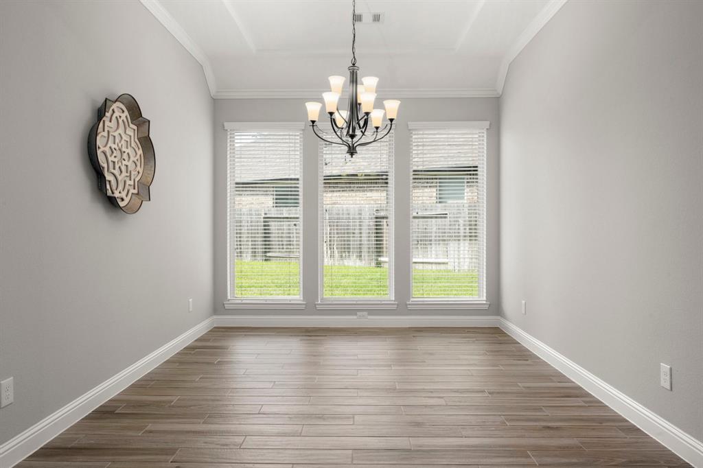 18806 Maple Hills Court, New Caney, Texas image 9
