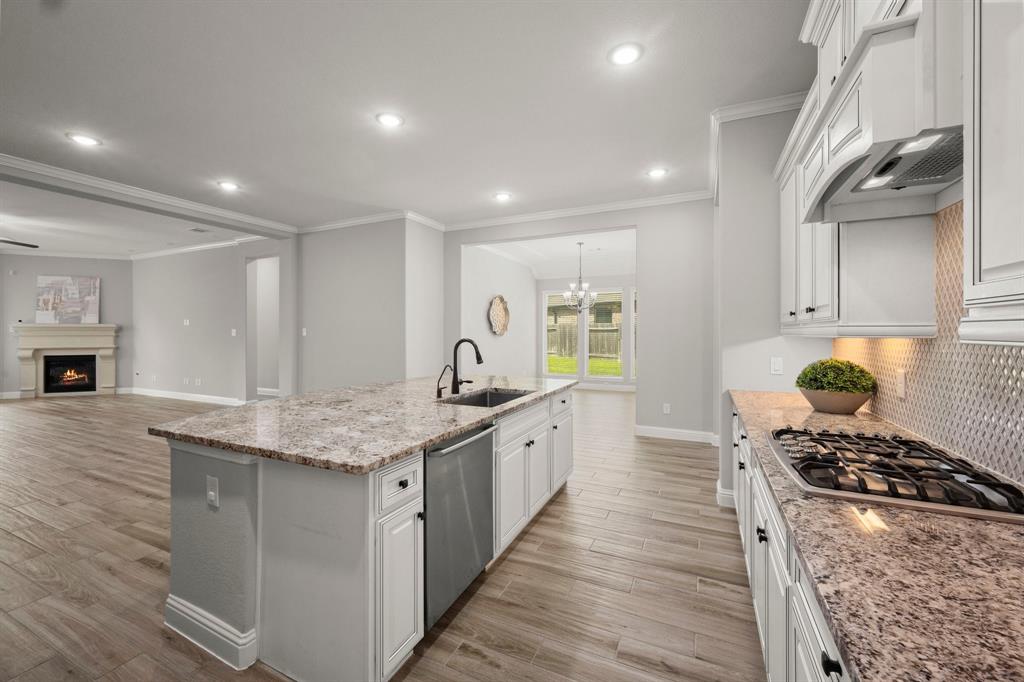 18806 Maple Hills Court, New Caney, Texas image 6