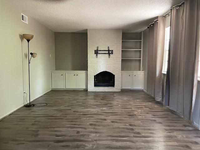 2116 Casa Rio Circle, Dickinson, Texas image 2