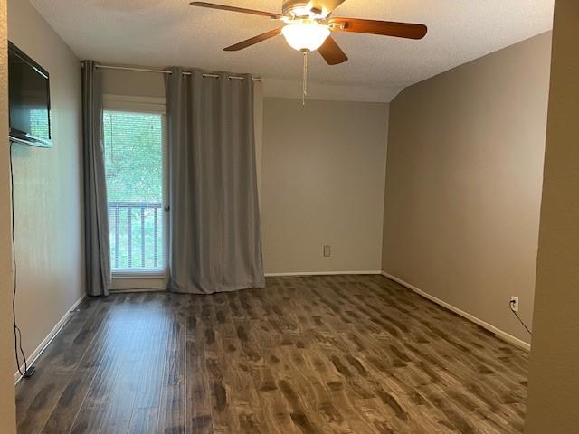 2116 Casa Rio Circle, Dickinson, Texas image 17