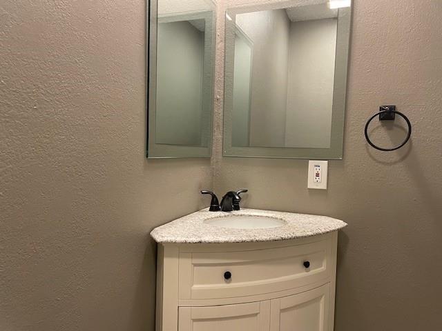 2116 Casa Rio Circle, Dickinson, Texas image 4