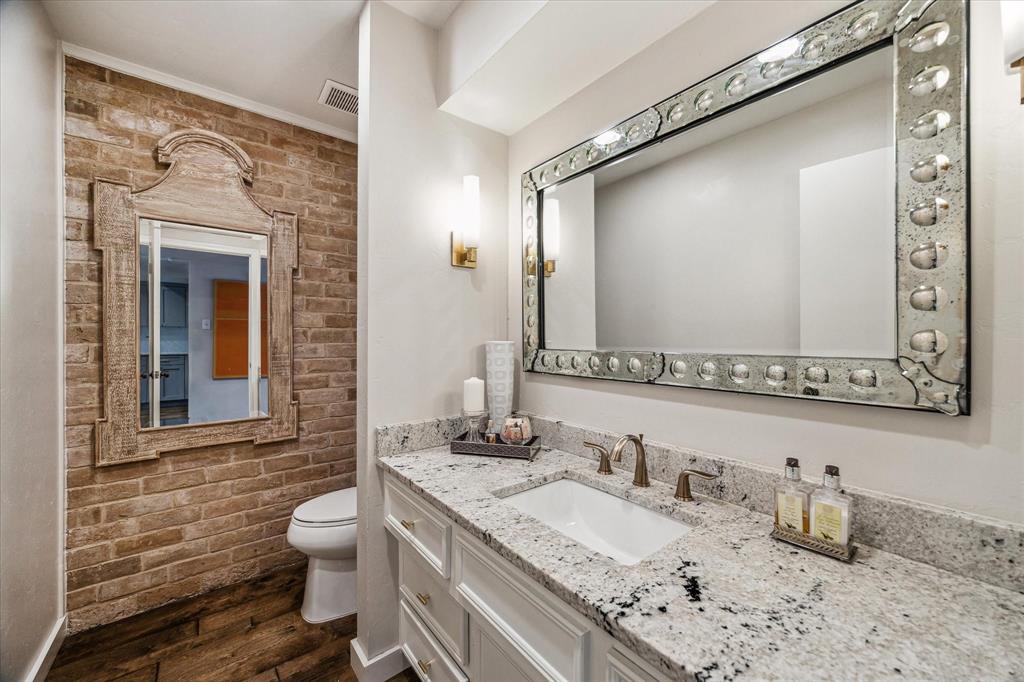 7533 Del Monte Drive, Houston, Texas image 19
