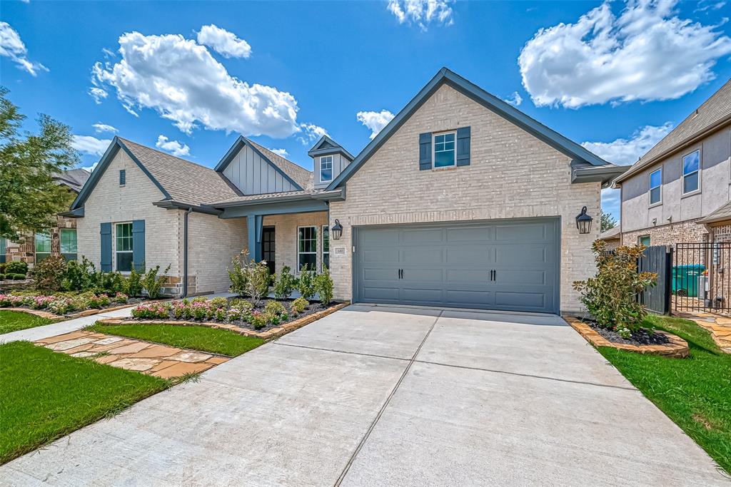 610 Vineyard Hollow Court