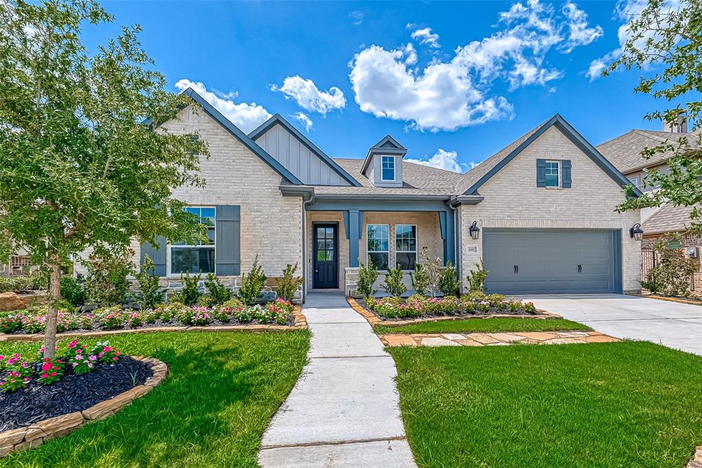 610 Vineyard Hollow Court