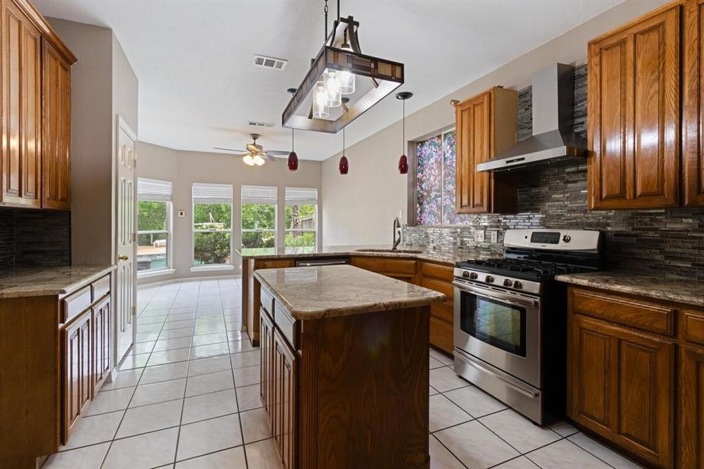 420 Steeplechase Trail, Kennedale, Texas image 7