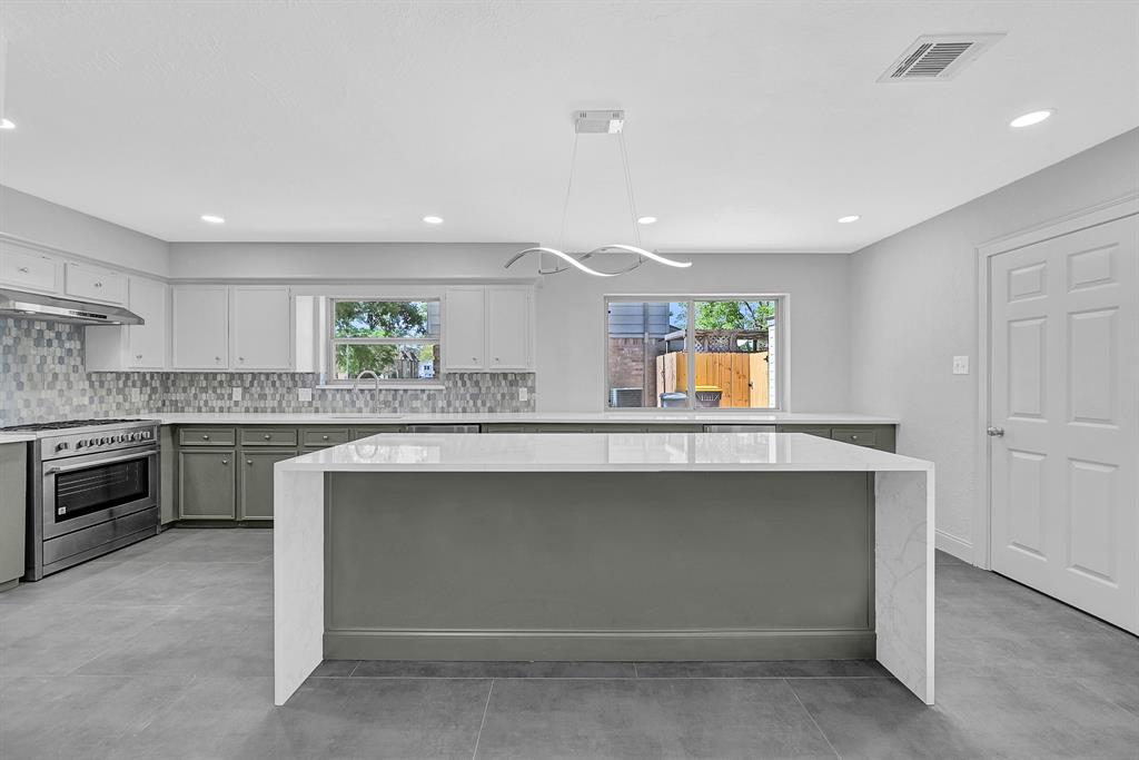 15510 Banty Falls Court, Houston, Texas image 5
