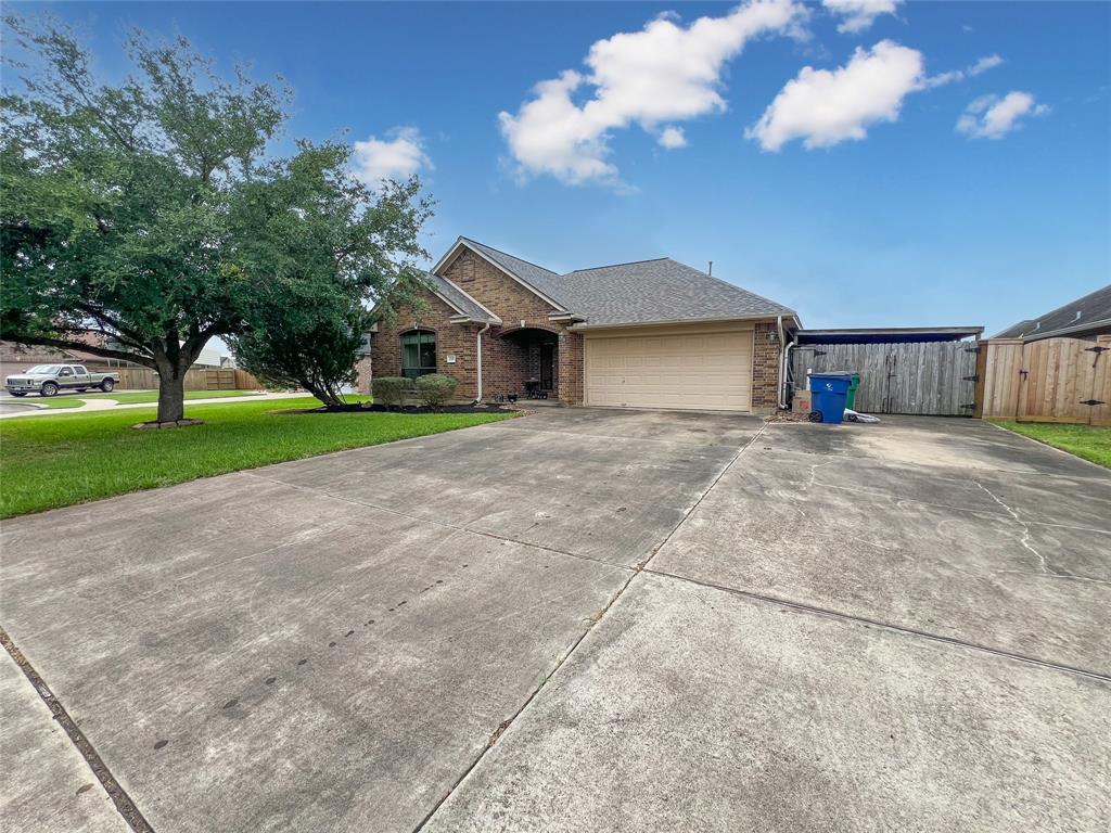 110 Hummingbird Court, Richwood, Texas image 21