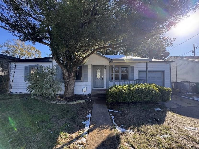 2404 Edgewood Street, Liberty, Texas image 1