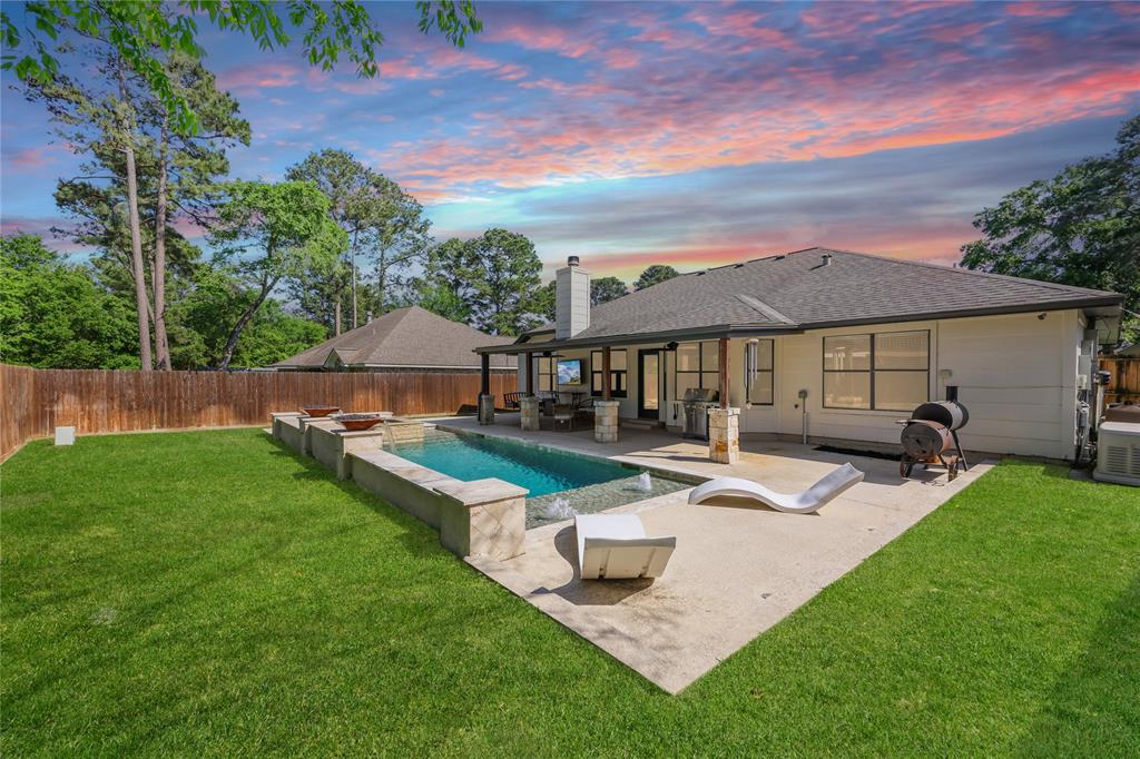 12010 Rainforest Lane, Montgomery, Texas image 2
