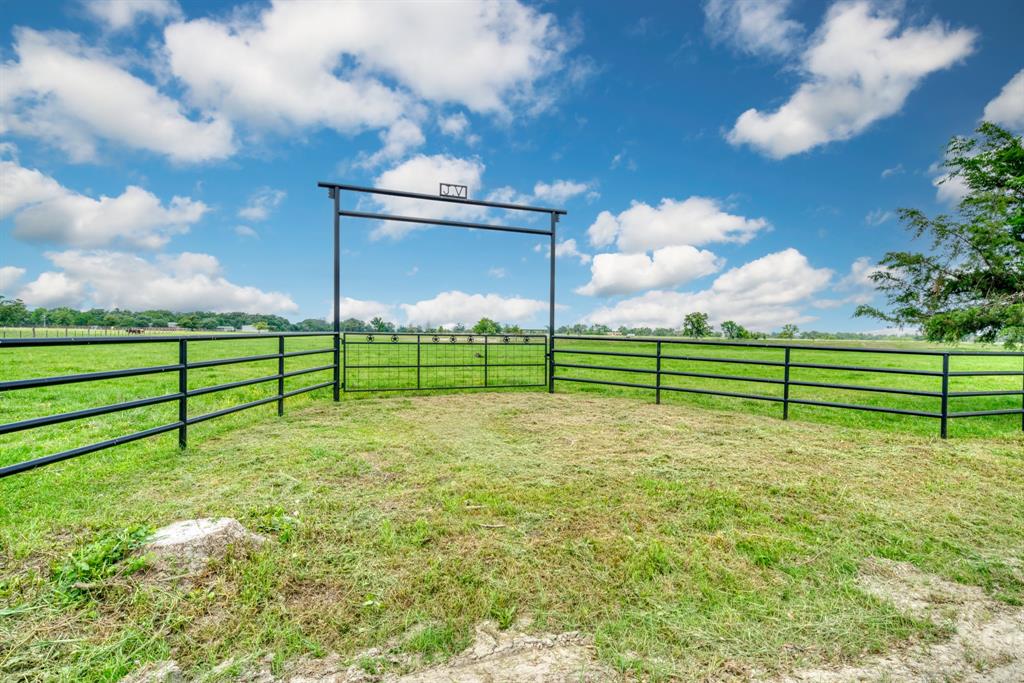 18.0723 Acres Dutton Lane, Madisonville, Texas image 3