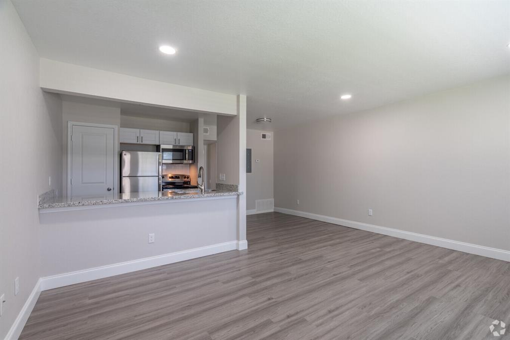 1600 Avenue M 123