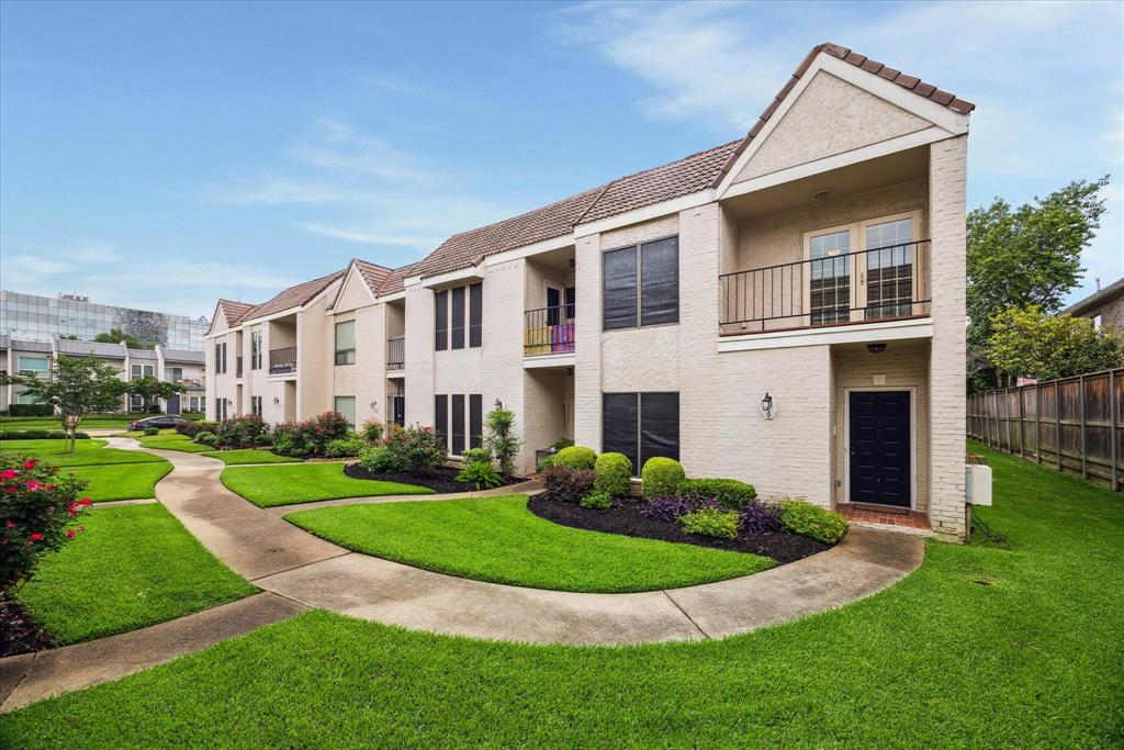 1330 Augusta Drive #6, Houston, Texas image 1