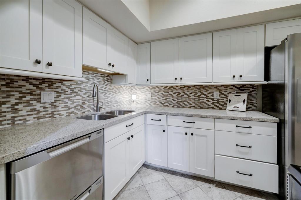 1330 Augusta Drive #6, Houston, Texas image 4