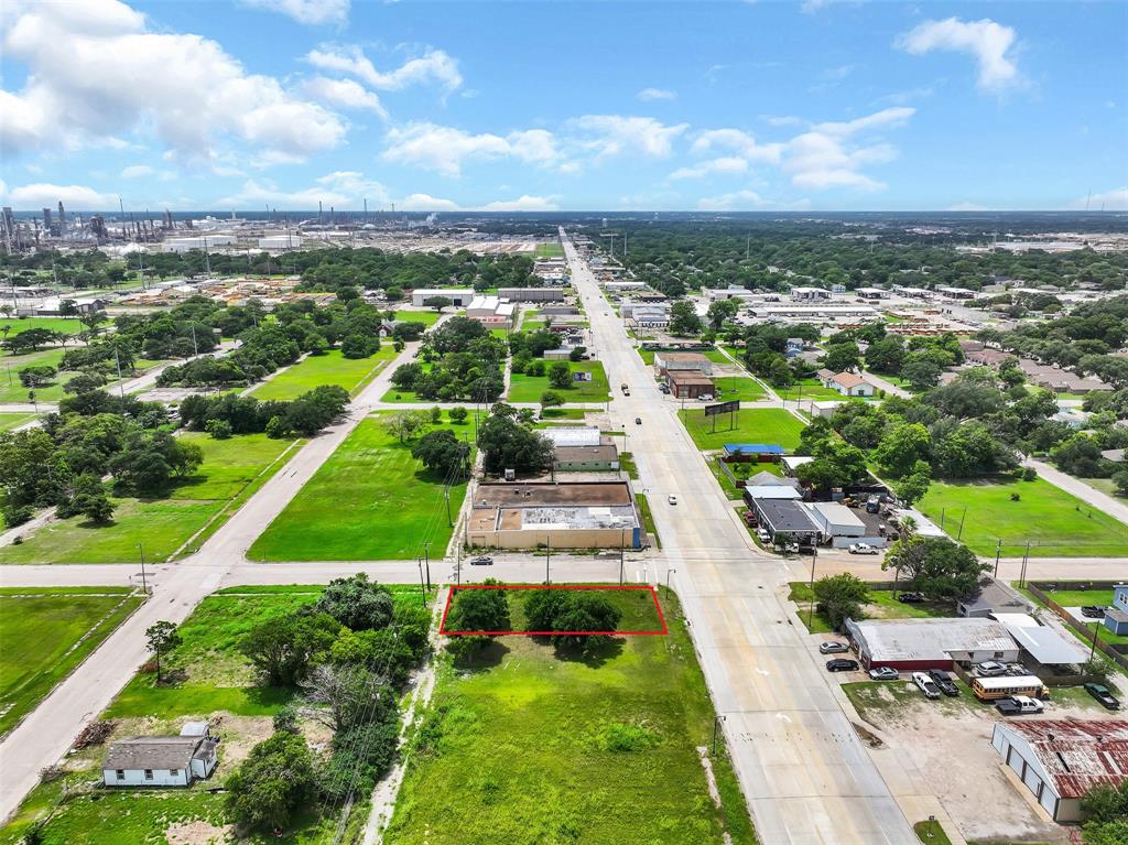 631 Texas Avenue, Texas City, Texas image 7