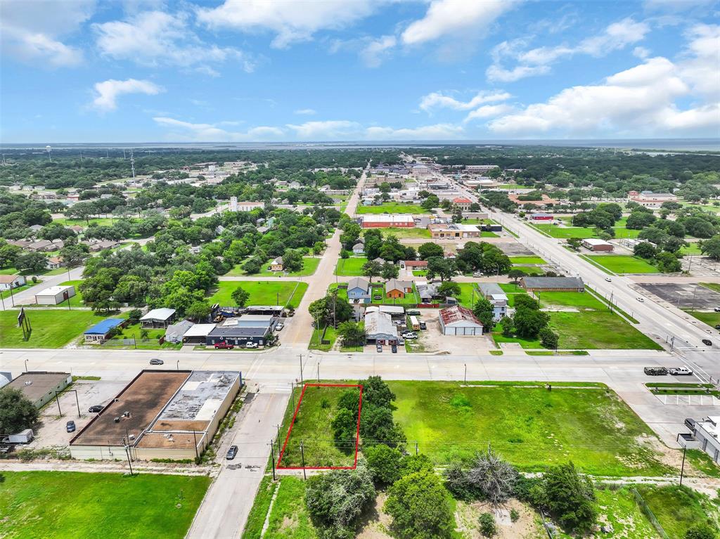 631 Texas Avenue, Texas City, Texas image 2