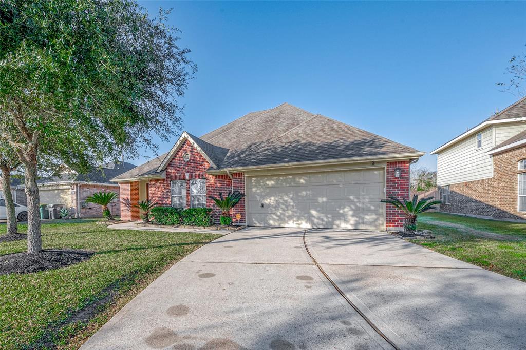 3712 Mahogany Trail Trl, Pearland, Texas image 5