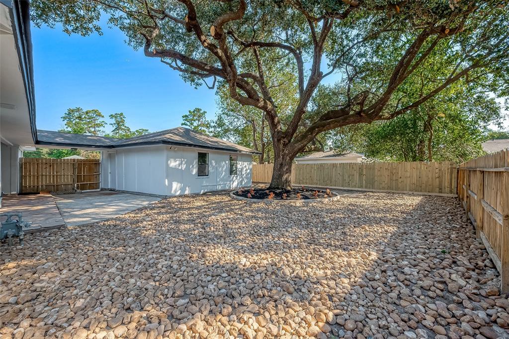 23130 Bayleaf Drive, Spring, Texas image 24