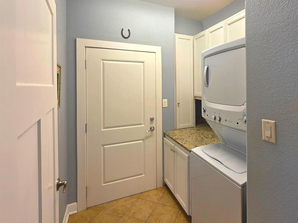 906 Westview, Crystal Beach, Texas image 27