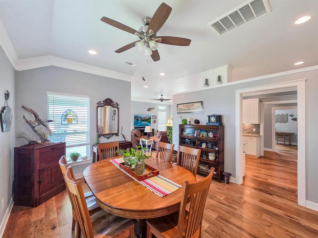 906 Westview, Crystal Beach, Texas image 25
