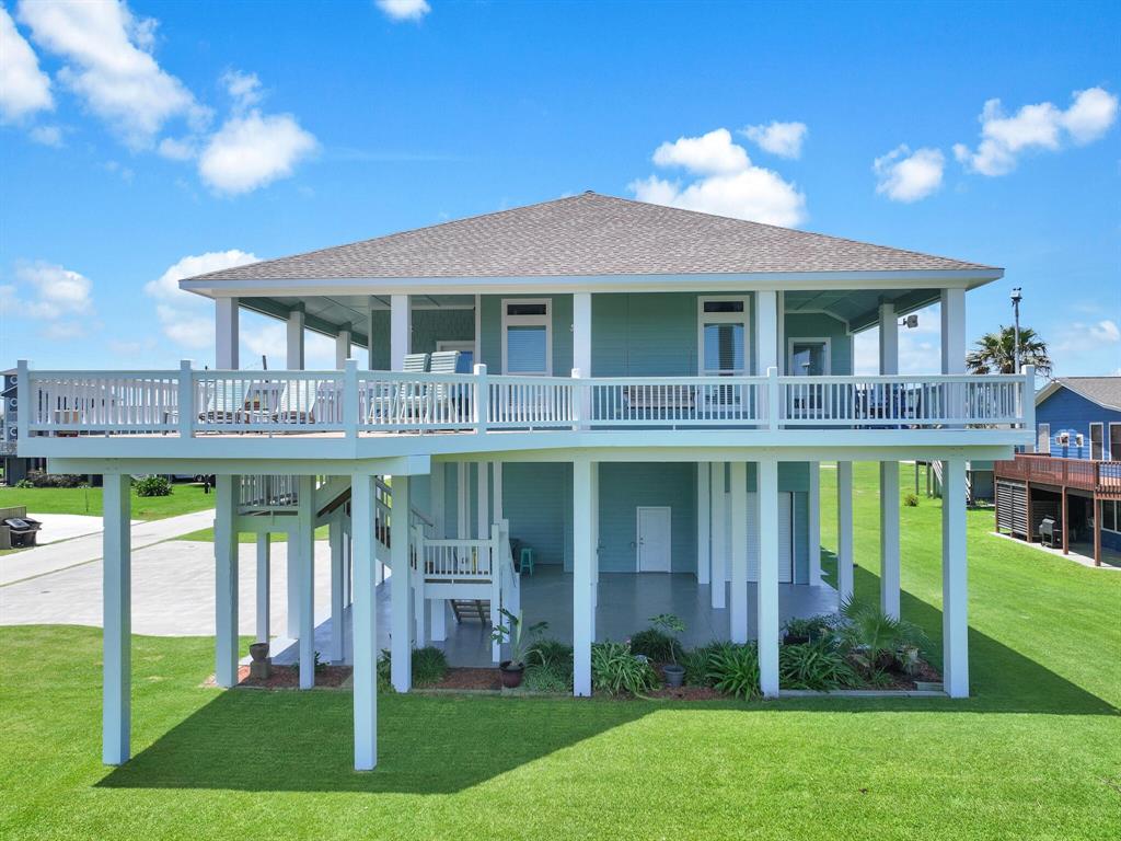 906 Westview, Crystal Beach, Texas image 3