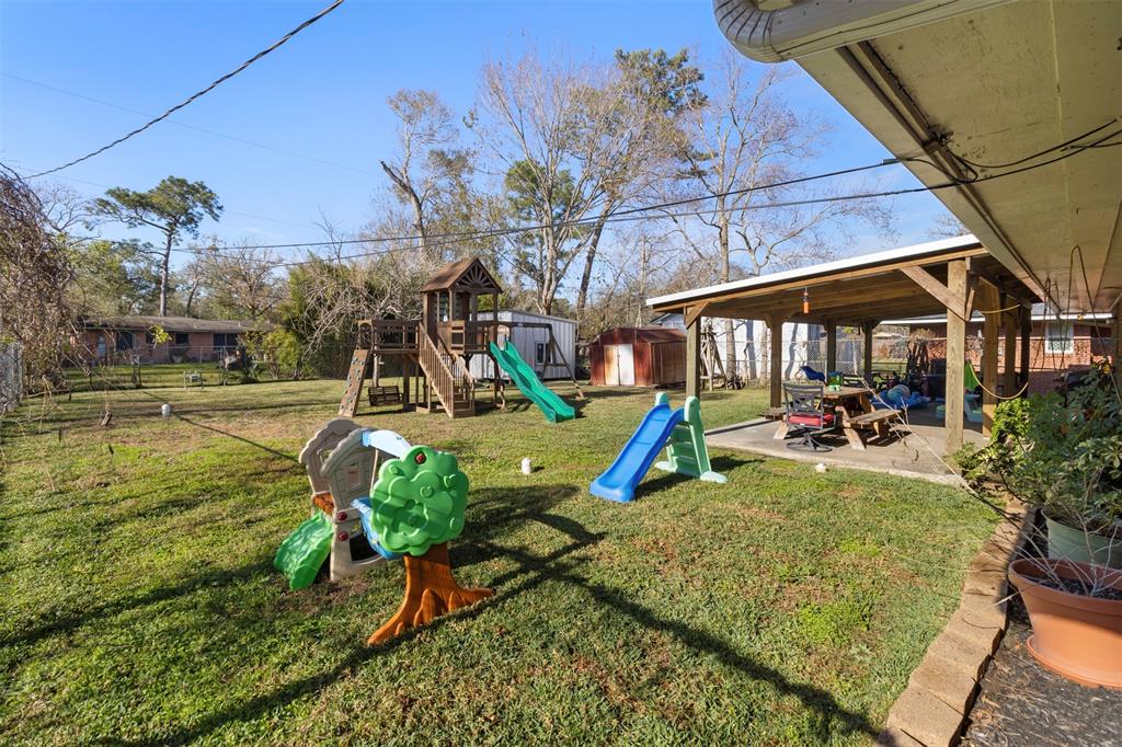 2806 Woodlawn Street, Dickinson, Texas image 13