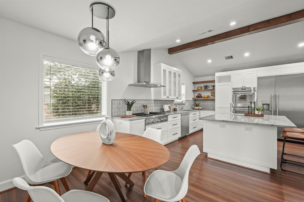 9815 Knoboak Drive, Houston, Texas image 16