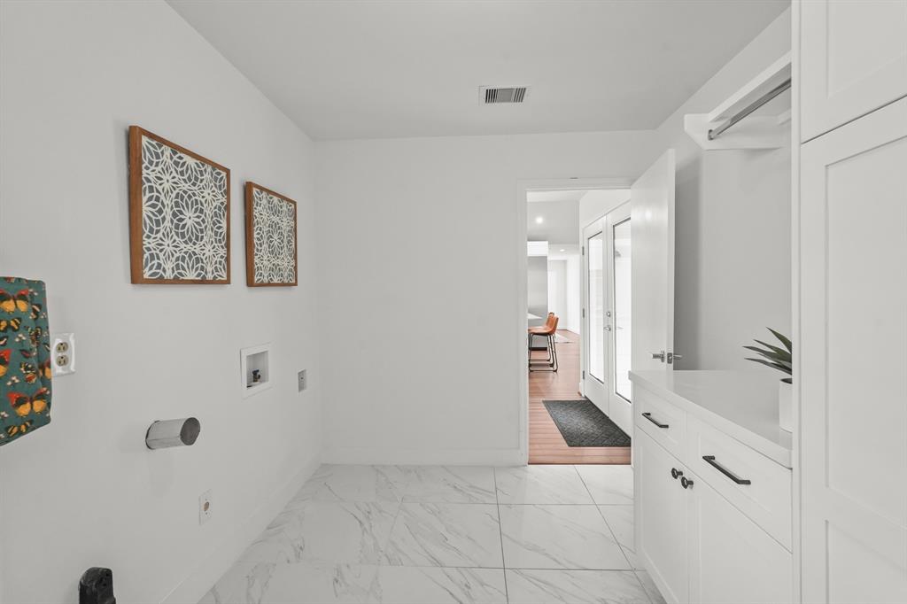 9815 Knoboak Drive, Houston, Texas image 38