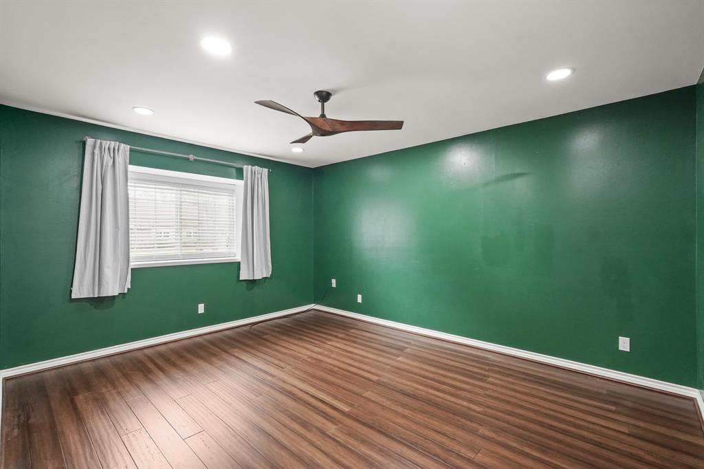 9815 Knoboak Drive, Houston, Texas image 36