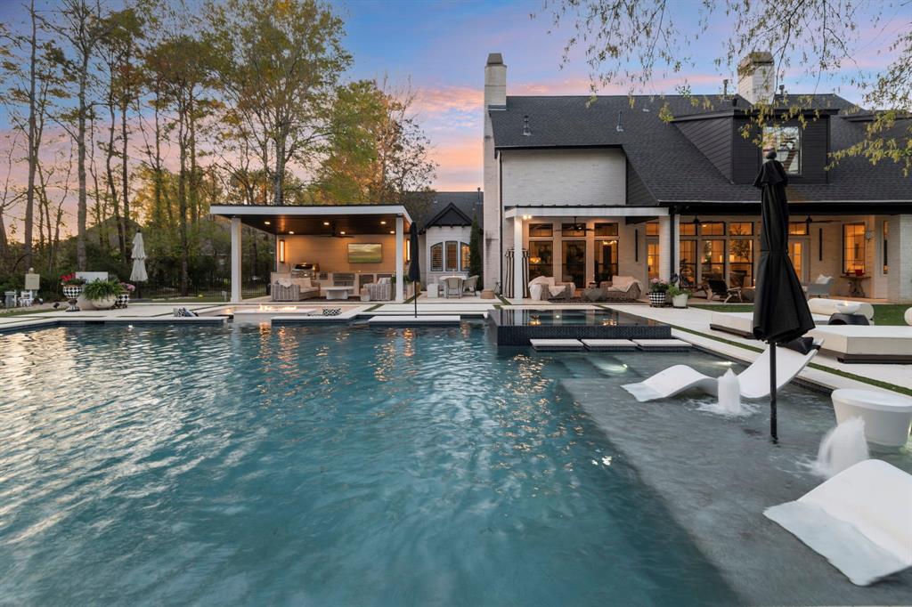 3702 Deerbend Court