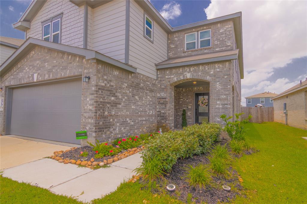 4523 Lally Brook Court, Katy, Texas image 2