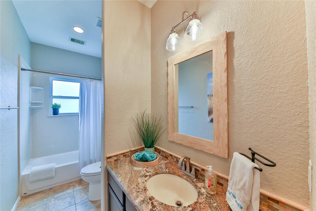 823 Dogwood Road, Clear Lake Shores, Texas image 28