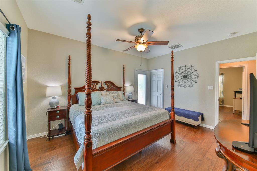 823 Dogwood Road, Clear Lake Shores, Texas image 22
