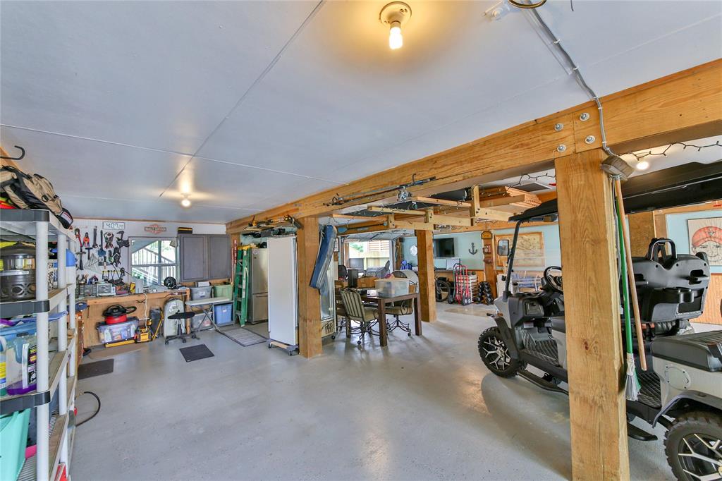 823 Dogwood Road, Clear Lake Shores, Texas image 37