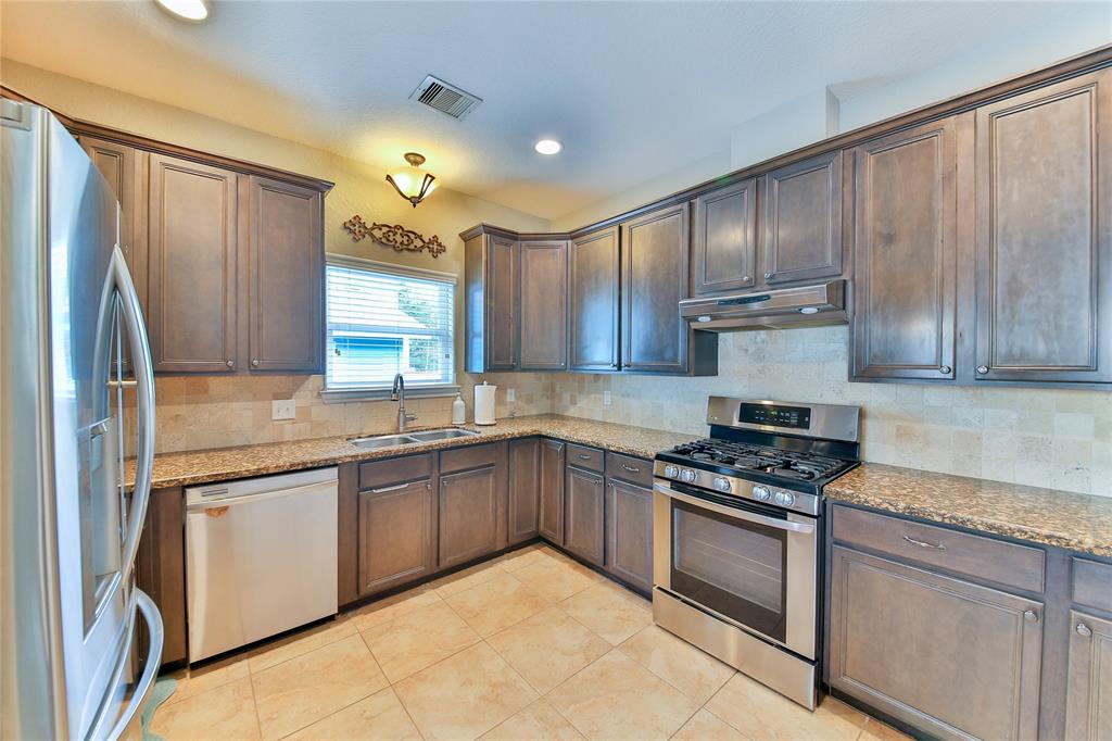 823 Dogwood Road, Clear Lake Shores, Texas image 15